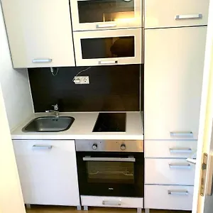  Apartment Beautiful Premium Apartment, Near , Wifi , Free Parking