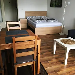  Apartment Treetown